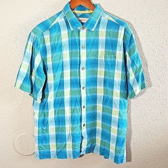 Tommy Bahama  Short Sleeve Button-Down Shirt. - Picture 1 of 4